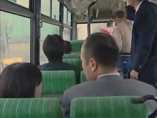 A busz volt így forró - japán busz 11 - szerelmesek megy vad