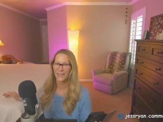 Milf camgirl džesas ryanas suteikia an honest bybis įvertinimas jessryan&period;manyvids&period;com