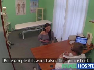 Fakehospital skjult kameraer fangst pasient hjelp massasje verktøy til en orgasme