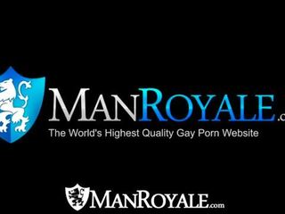 Manroyale بعد البيسبول ترصيع لعب مع الخفافيش