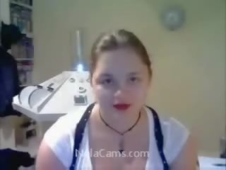 Chubby amateur webcam babe