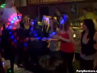 Girls wants to fuck the army dancer