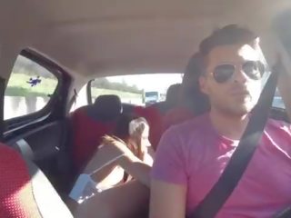 Sahip olan seks ile sandviç lezbiyen genç üzerinde the uber &lpar;baby nicols&rpar;