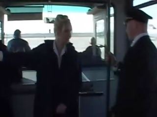 Ganska stewardessen strök hård balle till cumsprut