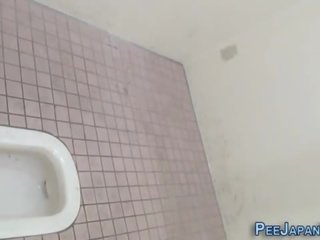 Filmed ýapon babes pee