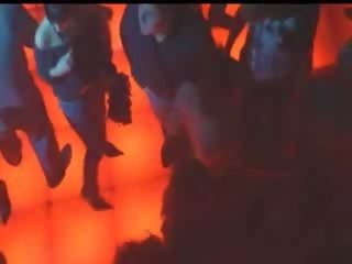 Dua jerman porno bintang di disko klub malam